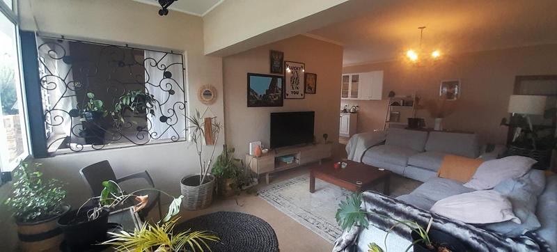 To Let 1 Bedroom Property for Rent in Newlands Western Cape